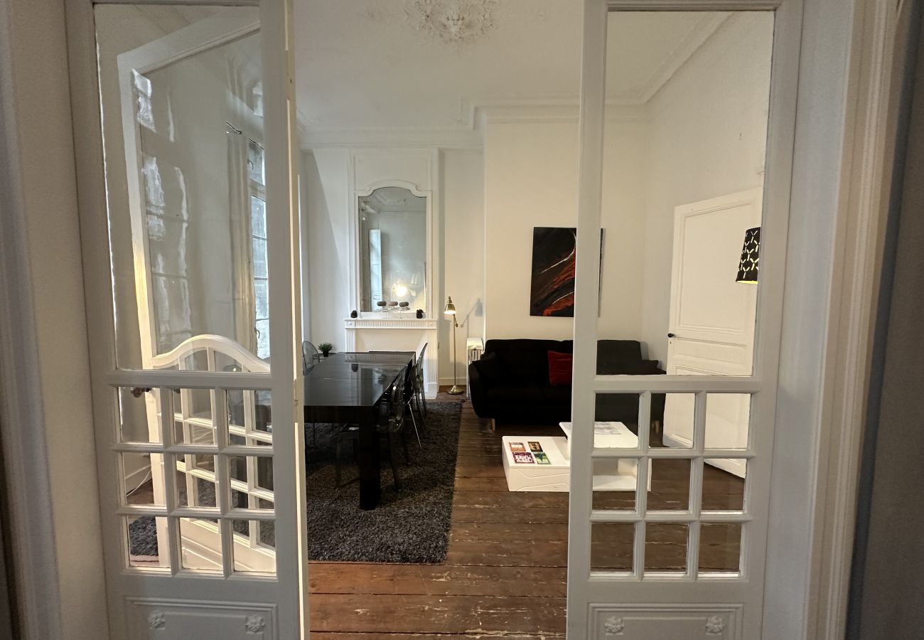 Appartement à Bordeaux - havre de raffinement dans le Triangle d'Or