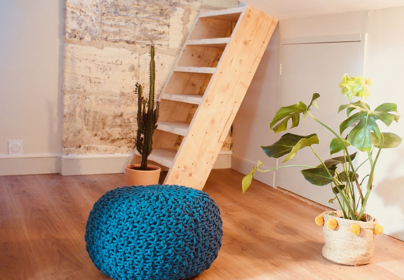 Studio à Bordeaux - Un mini loft lumineux et spacieux