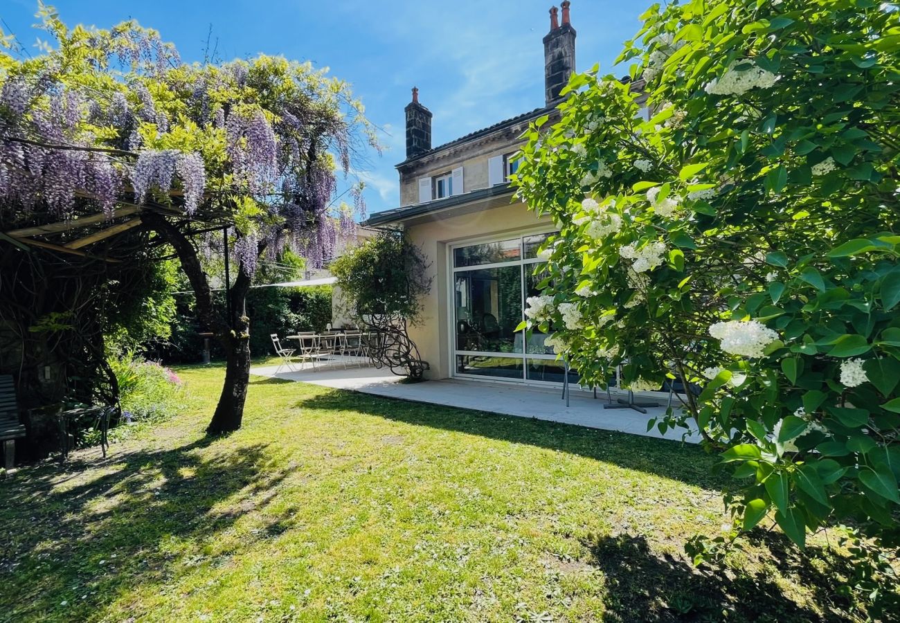 Maison à Le Bouscat - Ecrin de verdure Bordeaux Le Bouscat avec Piscine 