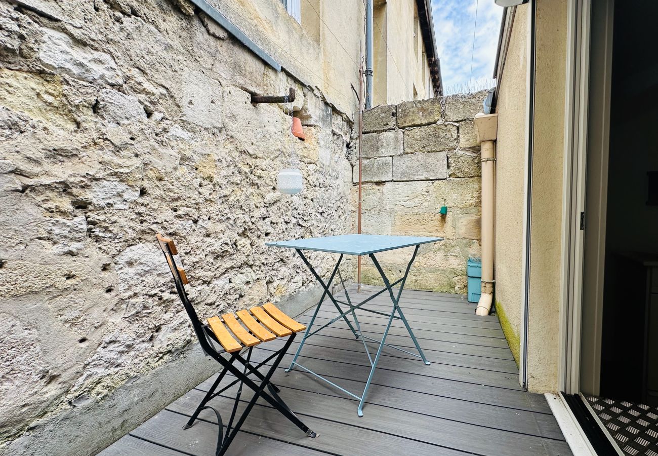 Appartement à Bordeaux - Appartement Atypique avec Patio - Chartrons, Bordeaux