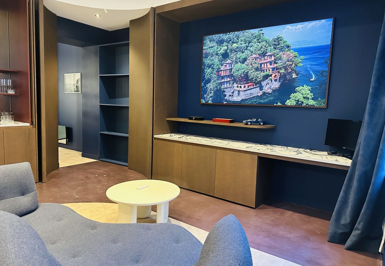 Appartement à Bordeaux - Appartement haut de gamme entièrement rénové – Calme sur cour – Rez-de-chaussée – Place Pey Berland, Bordeaux