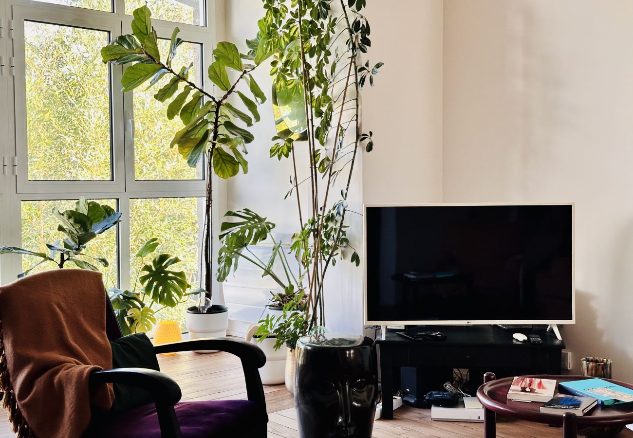 Appartement à Bordeaux - Atelier d’artiste lumineux avec verrière – Parc Rivière