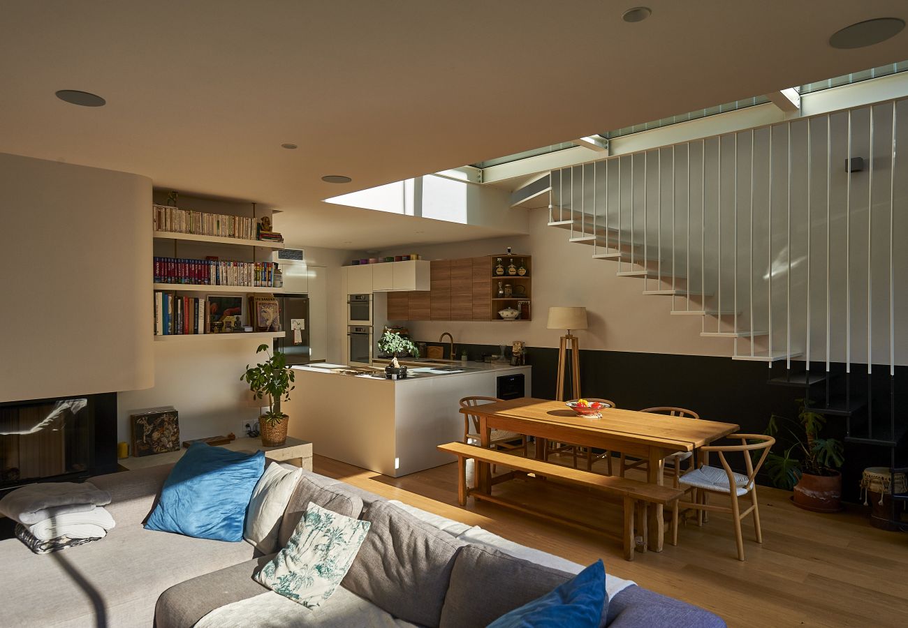 Maison à Bordeaux - Maison d'architecte avec jardin et micro-piscine au cœur des Chartrons