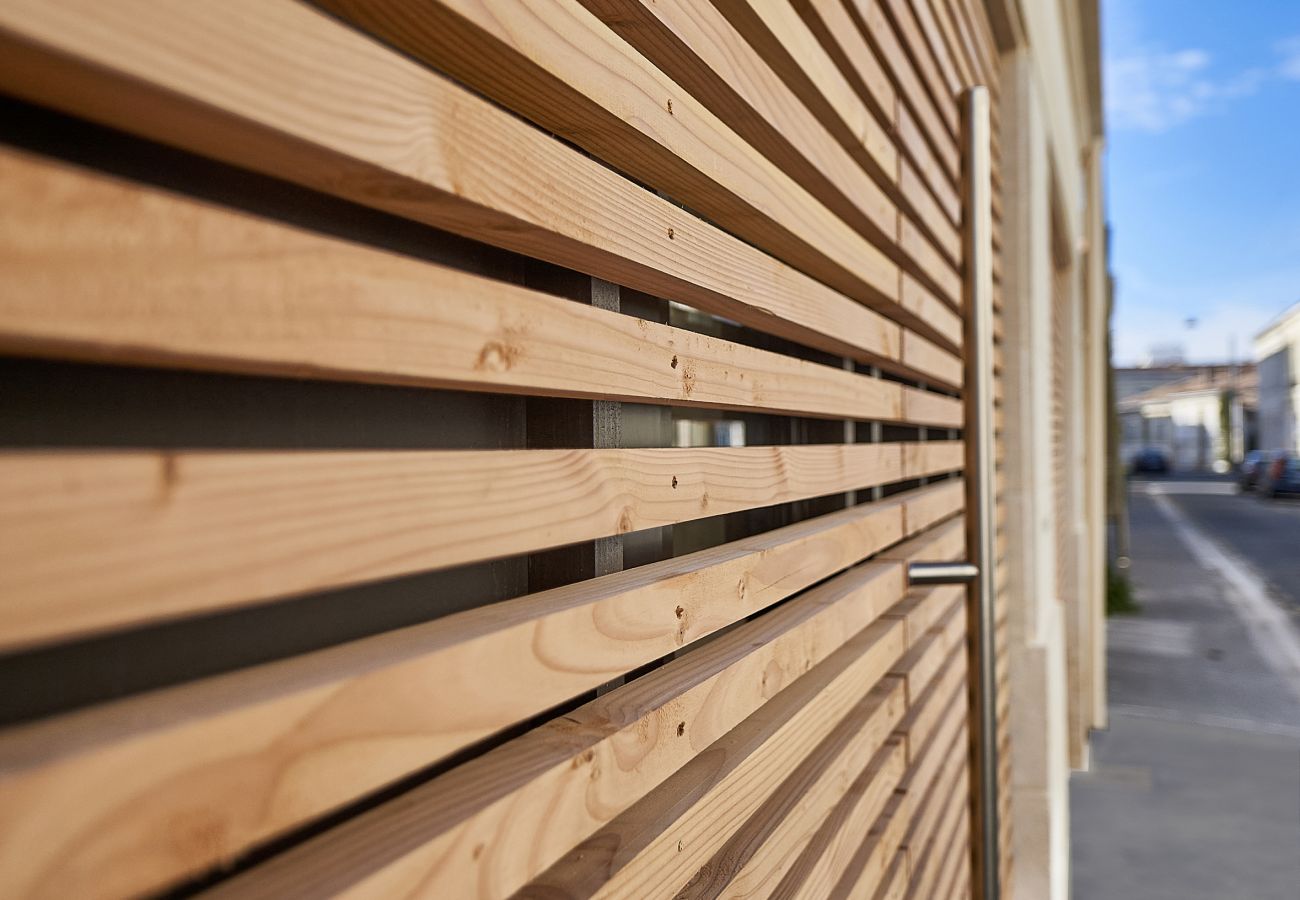 Maison à Bordeaux - Maison d'architecte avec jardin et micro-piscine au cœur des Chartrons