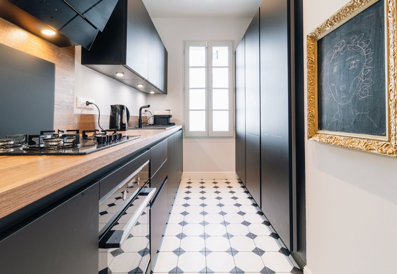 Maison mitoyenne à Bordeaux - Authentique échoppe bordelaise avec jardin