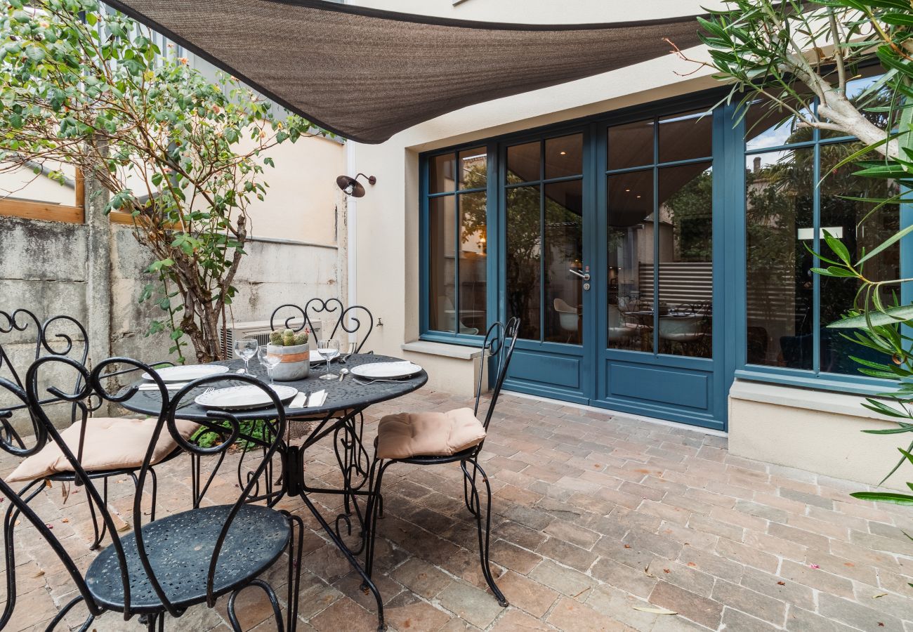 Maison mitoyenne à Bordeaux - Authentique échoppe bordelaise avec jardin